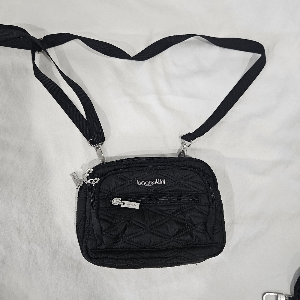 Baggallini Triple Zip Small Convertible Crossbody Fannypack Belt Bag-Lig…